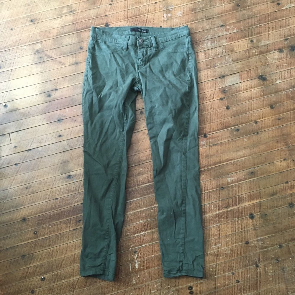 Kancun olive colored pants